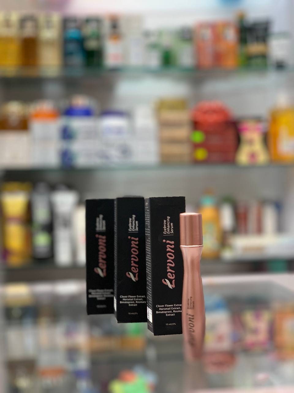 سرم تقویت کننده (مخصوص مژه) برند لروونی